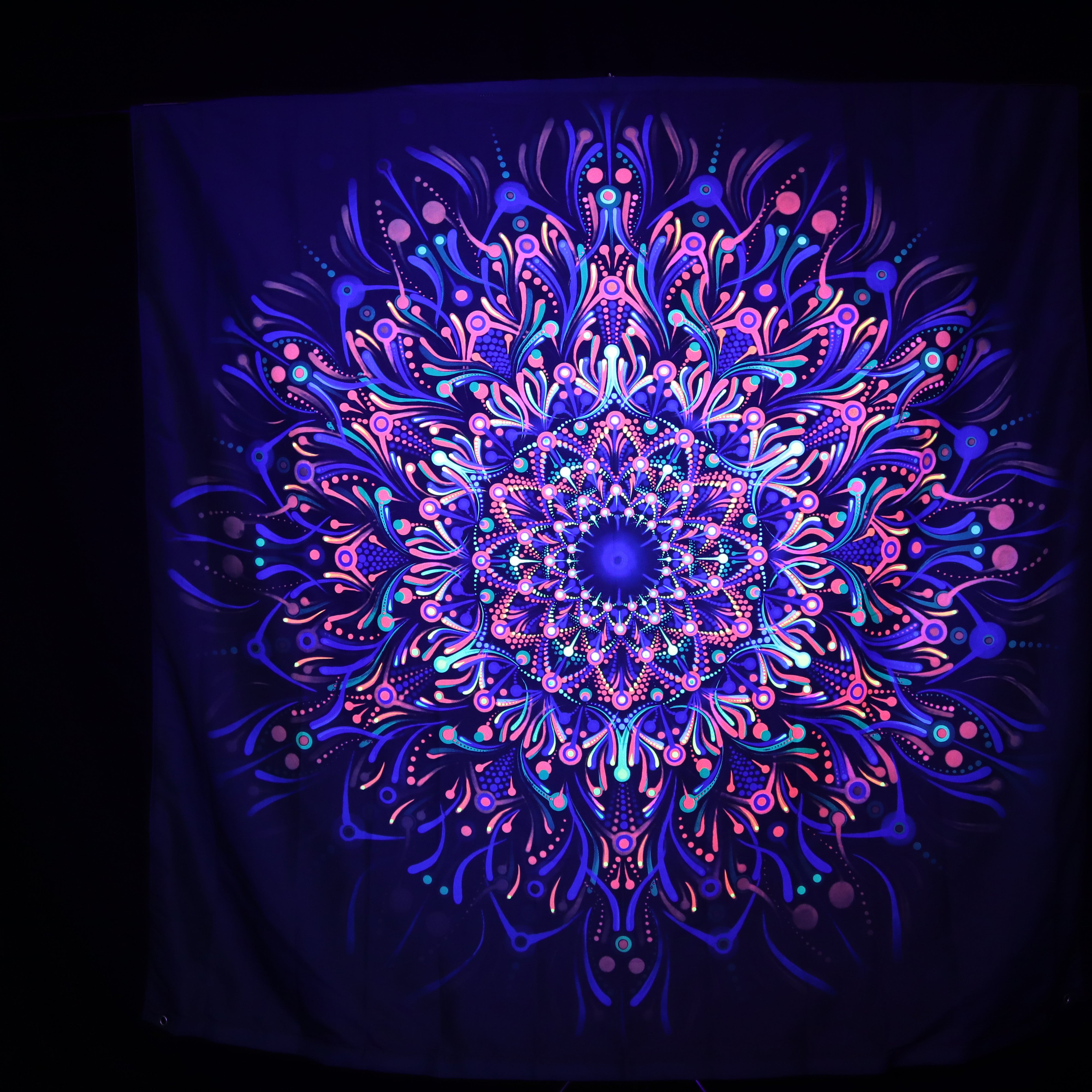 150cm Power petals UV REACTIVE Tapestry